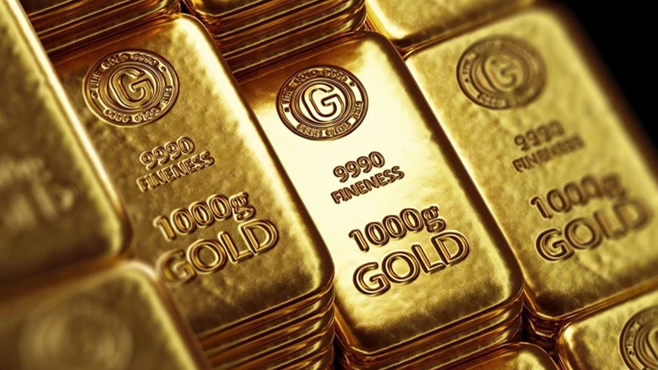 Altın 3.800 doları aşarak yeni rekor seviyeye ulaştı