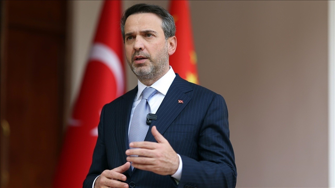 Bakan Bayraktar'dan Karadeniz gazı ve Akkuyu mesajı