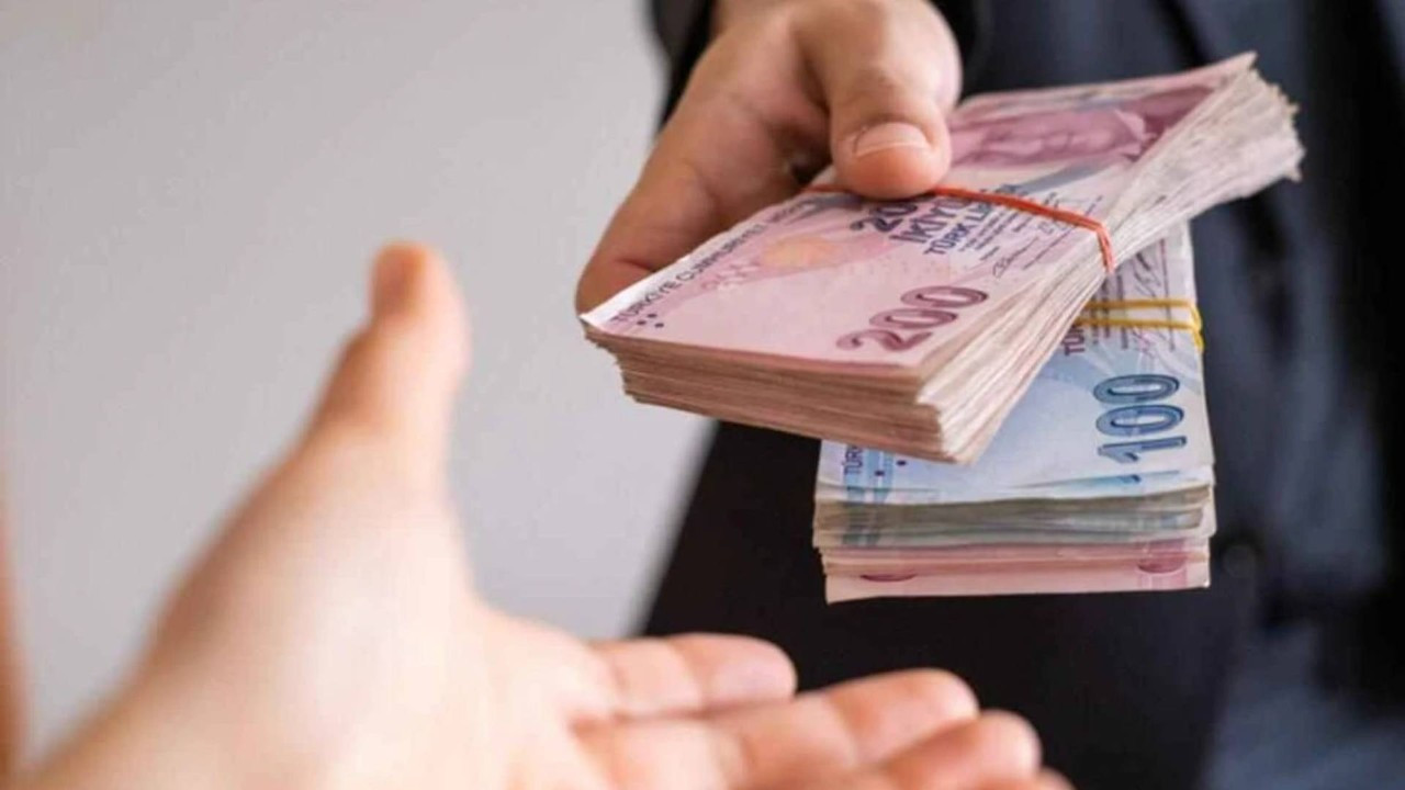 Konut, ihtiyaç, taşıt kredisinde en ucuz oran ne?İşte 1.5 milyon, 250 ve 100 bin TL'nin geri ödemesi Konut, ihtiyaç, taşıt kredisinde en ucuz oran ne?İşte 1.5 milyon, 250 ve 100 bin TL'nin geri ödemesi