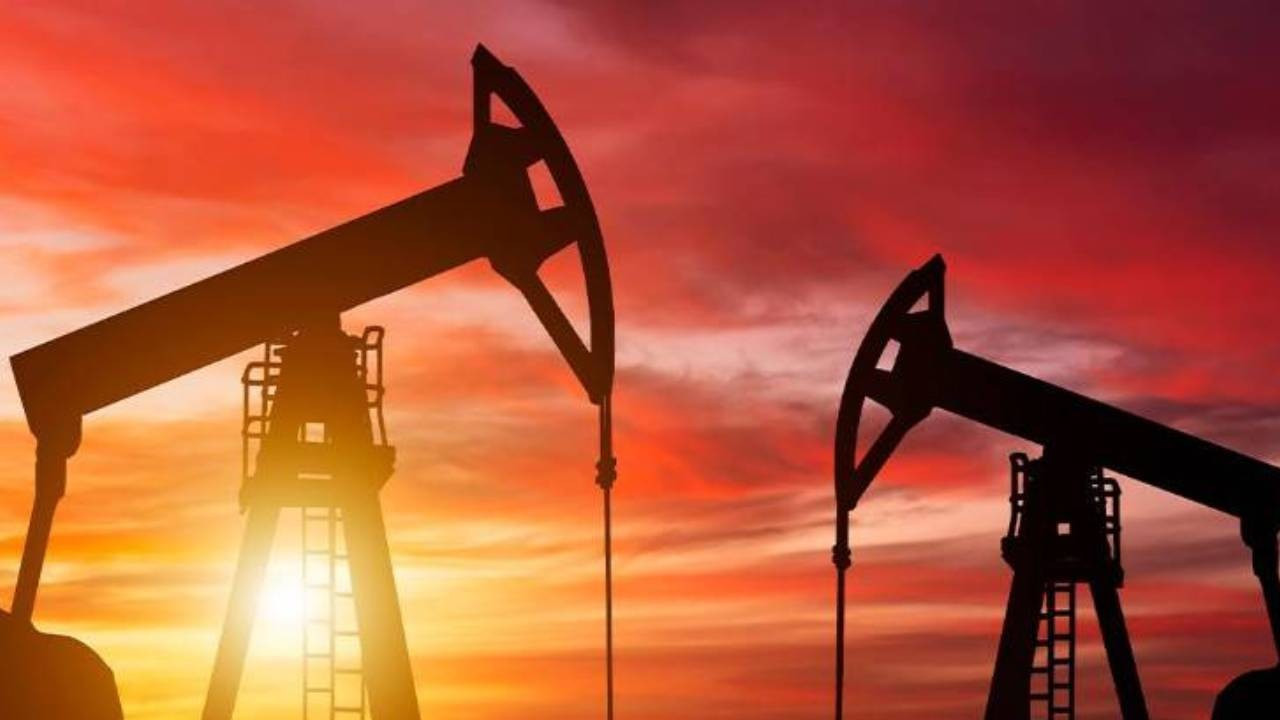 Irak’tan petrol akışı başladı, petrol fiyatları düştü