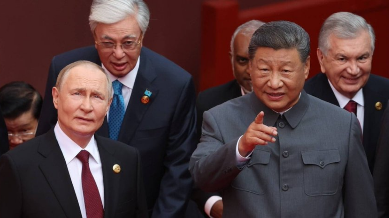 Putin ve Şi’nin açık kalan mikrofondaki konuşması gündemde: Organ nakliyle ölümsüzlüğe ulaşabiliriz Putin ve Şi’nin açık kalan mikrofondaki konuşması gündemde: Organ nakliyle ölümsüzlüğe ulaşabiliriz