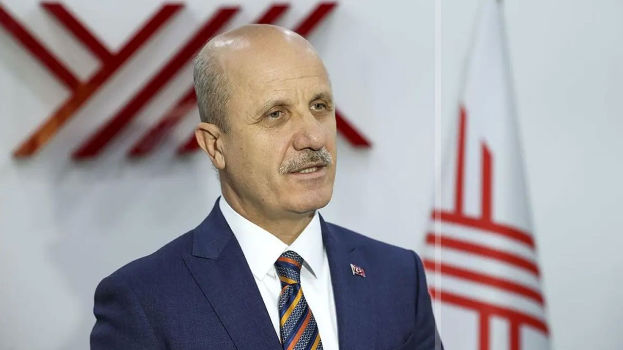 YÖK Başkanı Özvar’dan üniversite e- kayıt sürecine ilişkin açıklama YÖK Başkanı Özvar’dan üniversite e- kayıt sürecine ilişkin açıklama