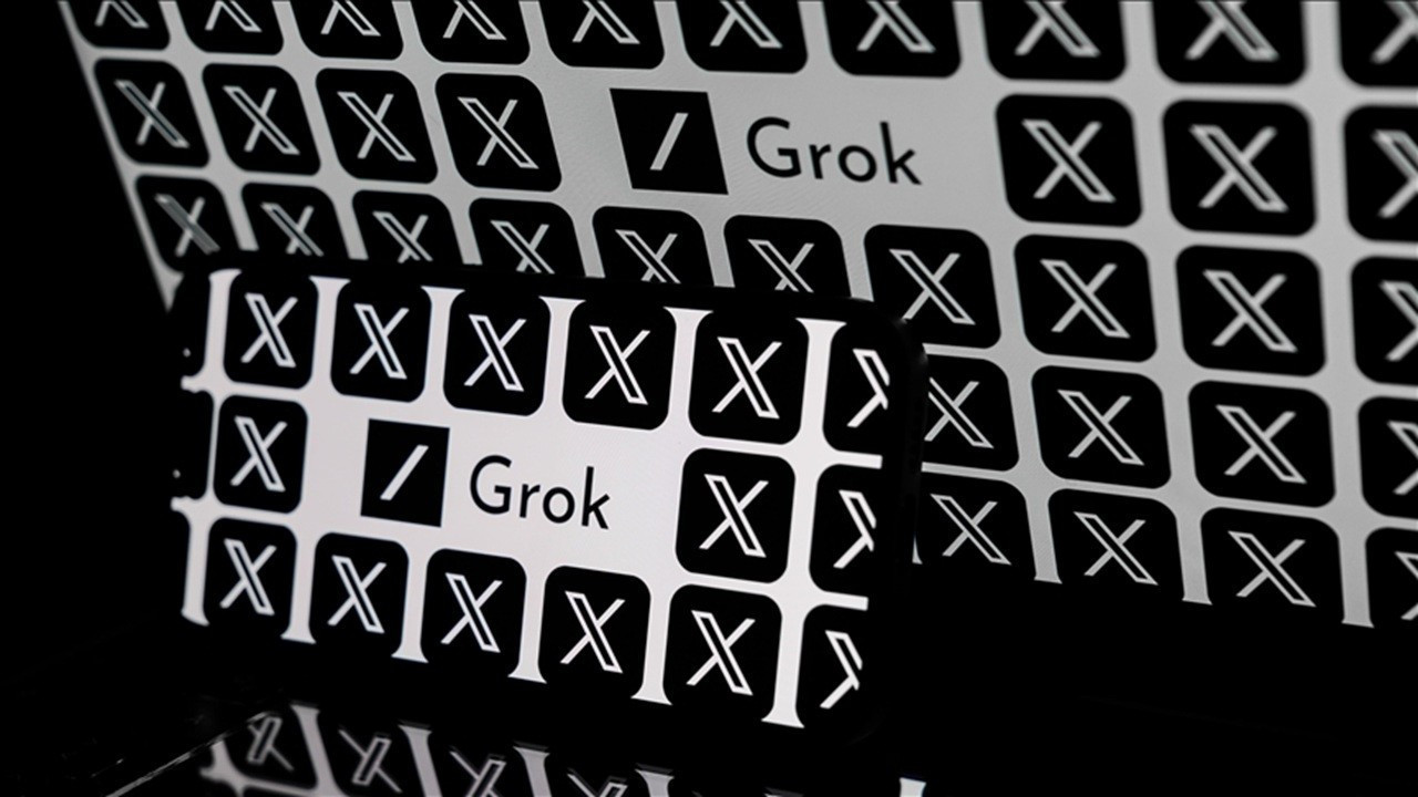 Grok X’de tekrardan aktif ancak küfürlü yanıtlara devam ediyor