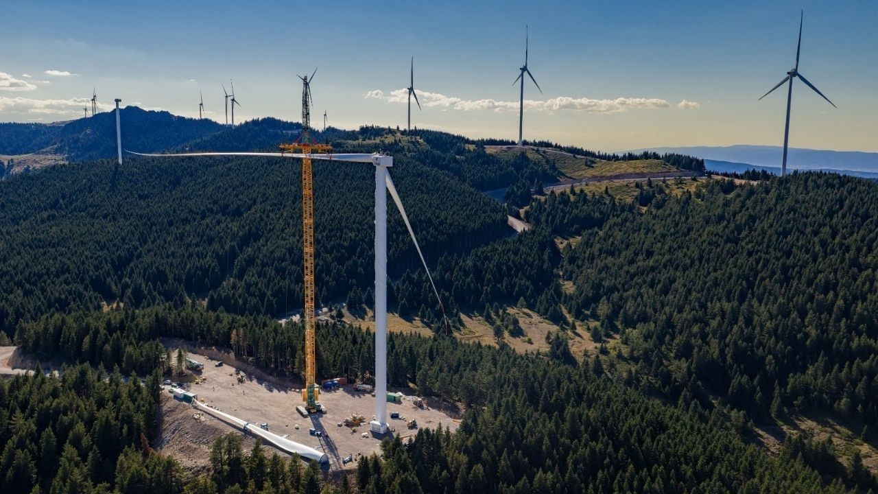 Hareket’ten Umman'da 8,4 milyon dolarlık rüzgar enerjisi operasyonu