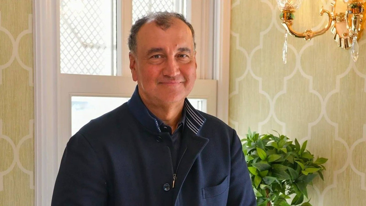 Anamın evinde oturuyorum, başka yerde de evim de yok!