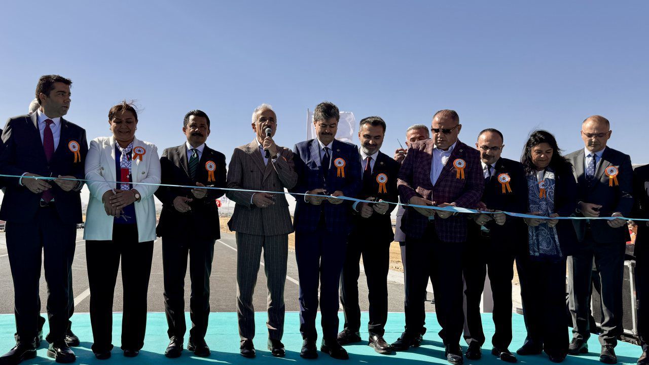 Kırşehir’de 3 kara yolu projesinin açılışı yapıldı
