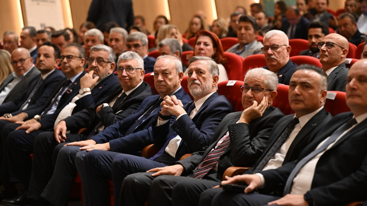Türkiye’nin ‘Sürdürülebilir Gıda Geleceği’ Uludağ’da konuşuldu Türkiye’nin ‘Sürdürülebilir Gıda Geleceği’ Uludağ’da konuşuldu